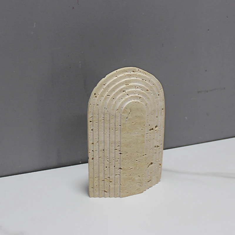 Künstlerische geometrische dekorative Skulptur