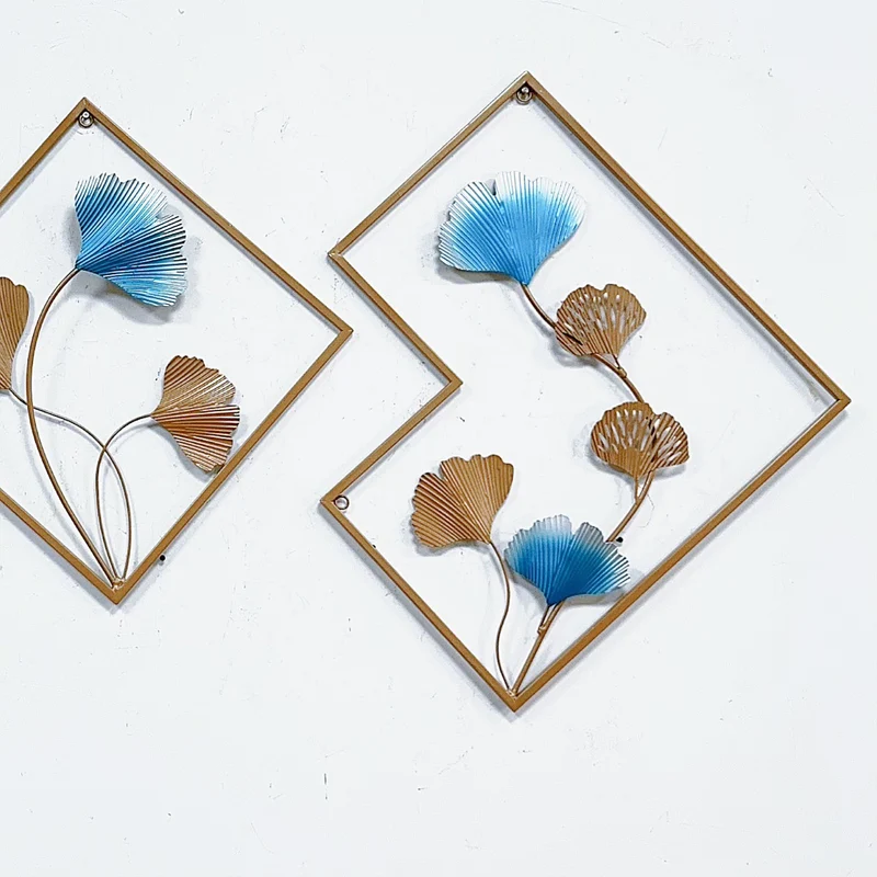 Dekoratives Metall Wandkunst Set mit Ginkgo-Blatt und floralem Design Karnz