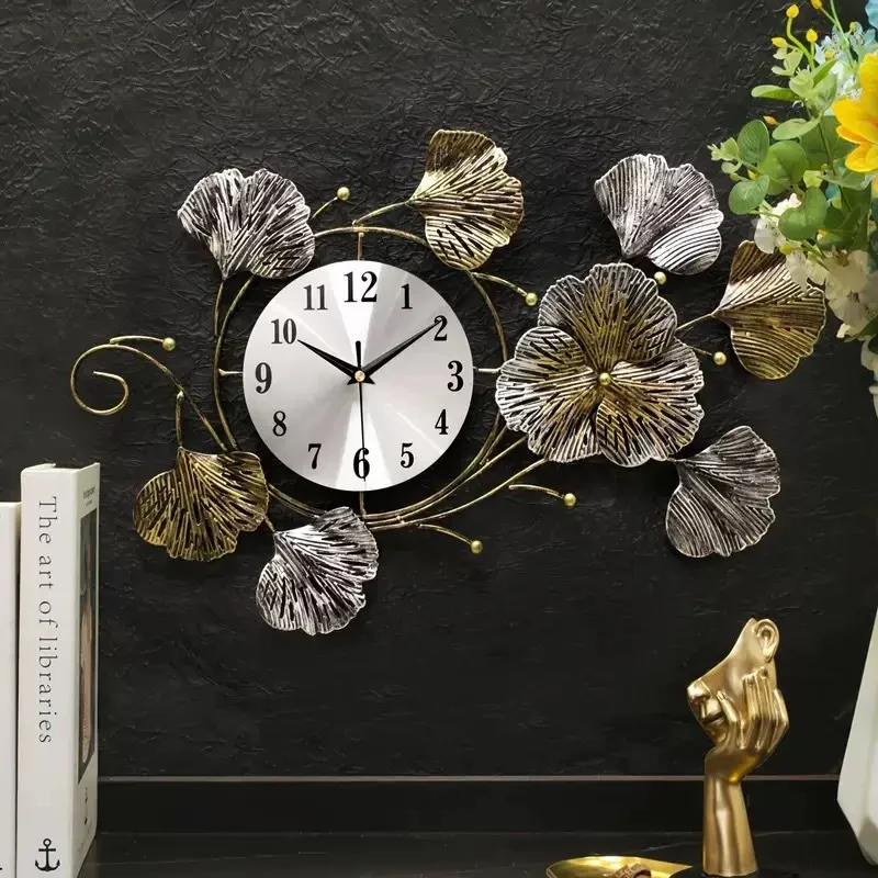 Künstlerische florale Wanduhr Skulptur Karnz