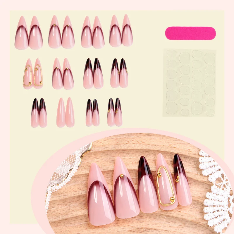 Modisches Kunstnagelset Karnz