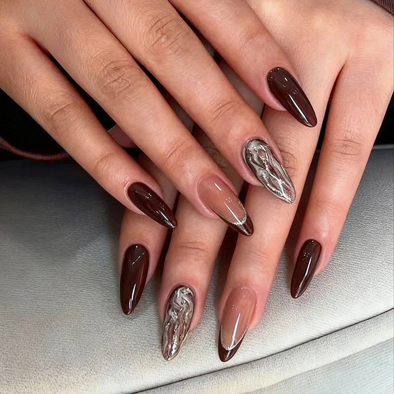 Kunstnagelsticker Set mit eleganten Designs Karnz