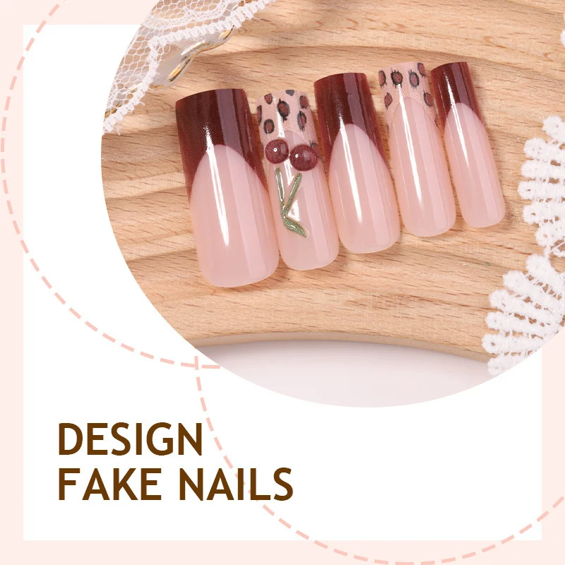 Kunstnagelset mit zarter Ombre- und Kirschblüten-Design Karnz