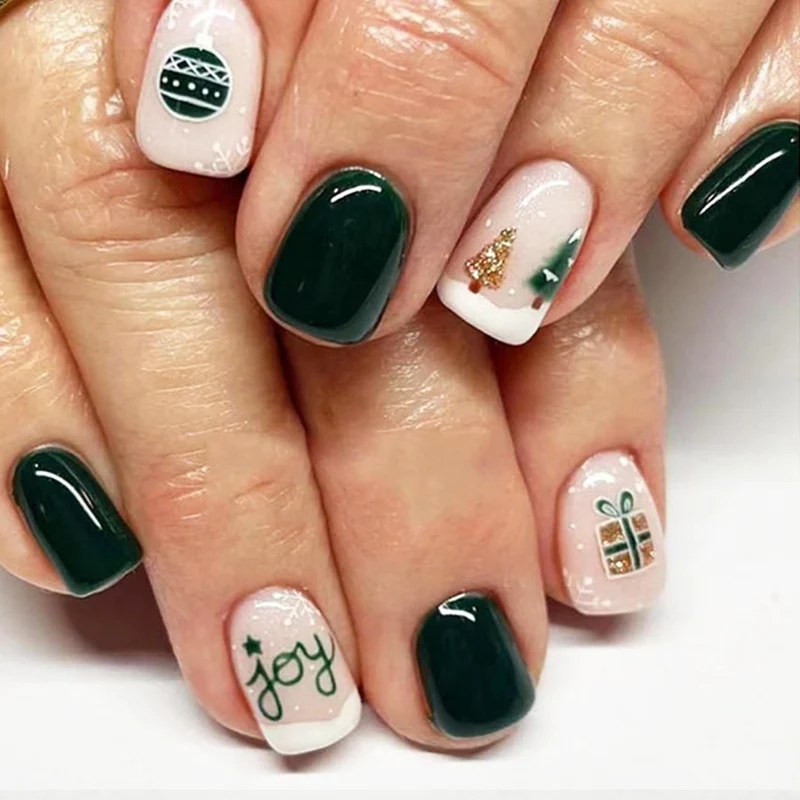 Kunstnagelset mit winterlichem Dekor Karnz