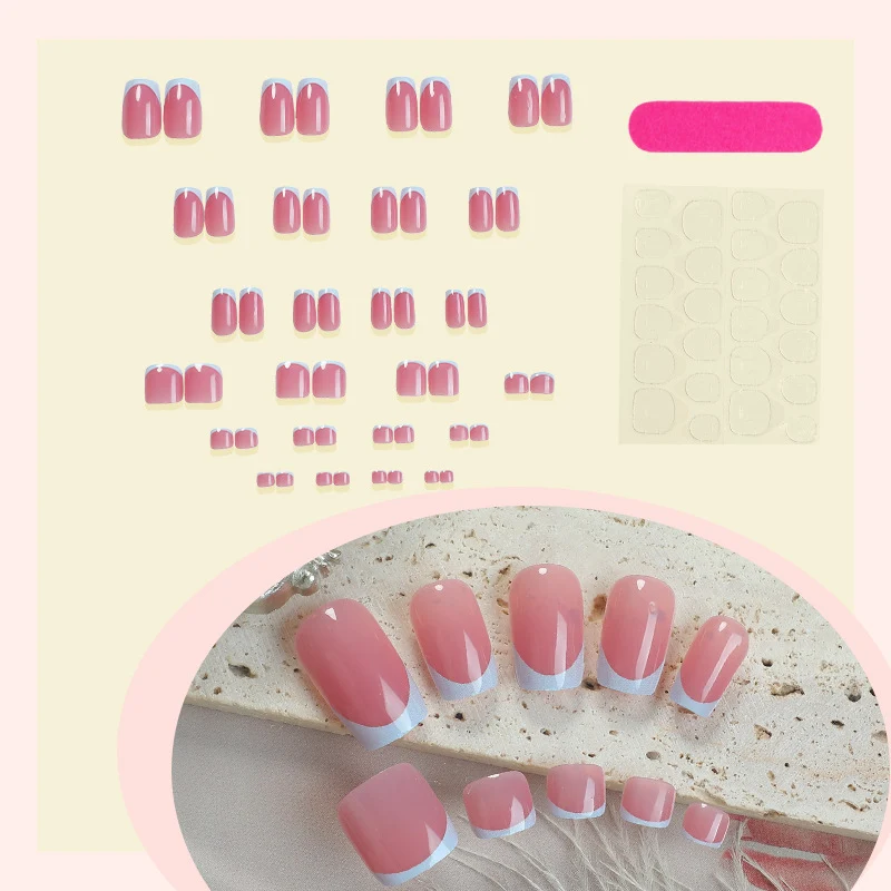 Kunstnagelset mit stilvollem französischen Design Karnz