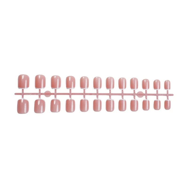 Kunstnagelset mit sanften Petal-Finish und flexibler Passform Karnz