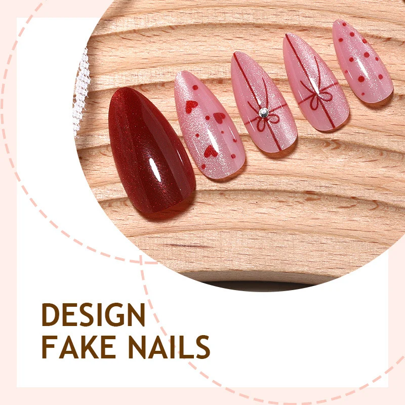 Kunstnagelset mit romantischen Herz- und Glitzerdesigns Karnz