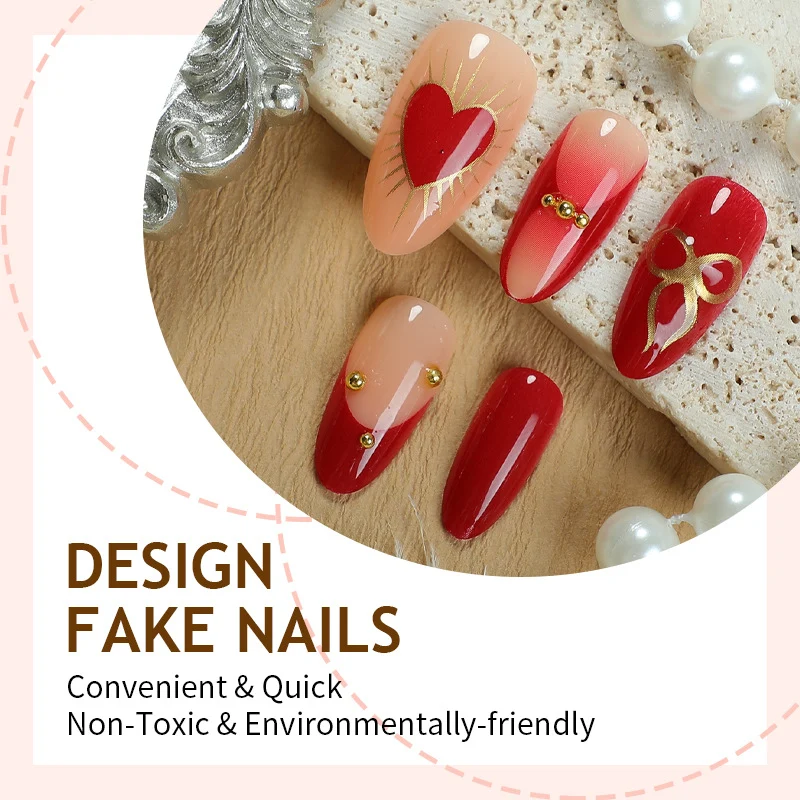 Kunstnagelset mit romantischen Herz-Designs Karnz