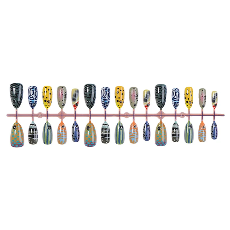 Kunstnagelset mit maritimen Fischdesign Karnz