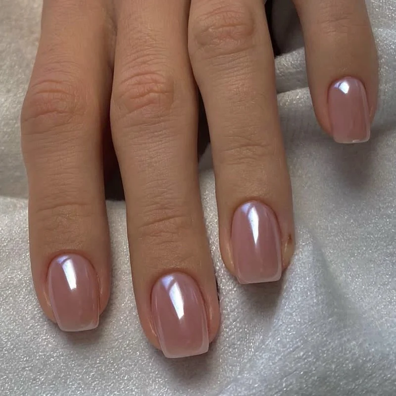 Kunstnagelset mit luxuriösen Kristallakzenten Karnz