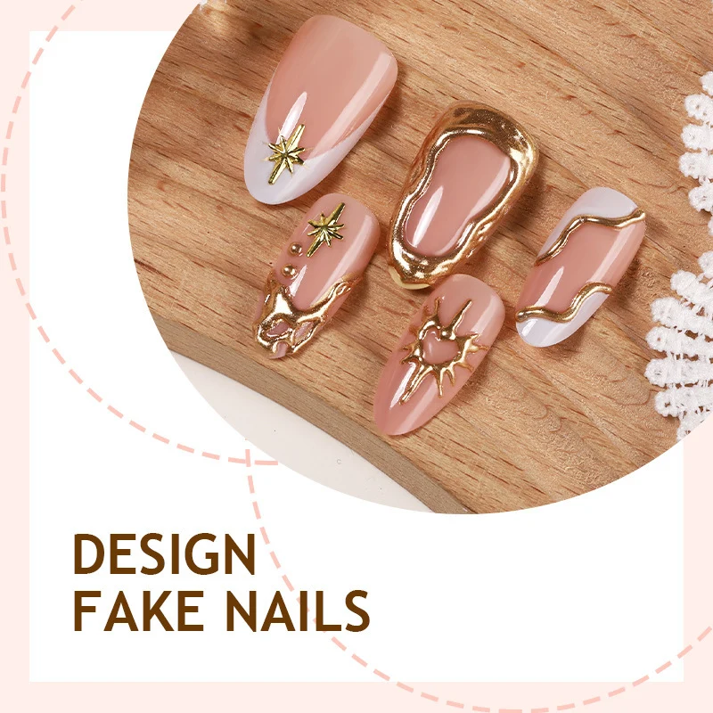 Kunstnagelset mit luxuriösen Goldakzenten und eleganten Designs Karnz