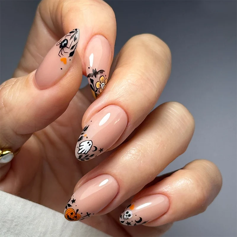 Kunstnagelset mit kreativen Tiermotiven und Glitzereffekten Karnz
