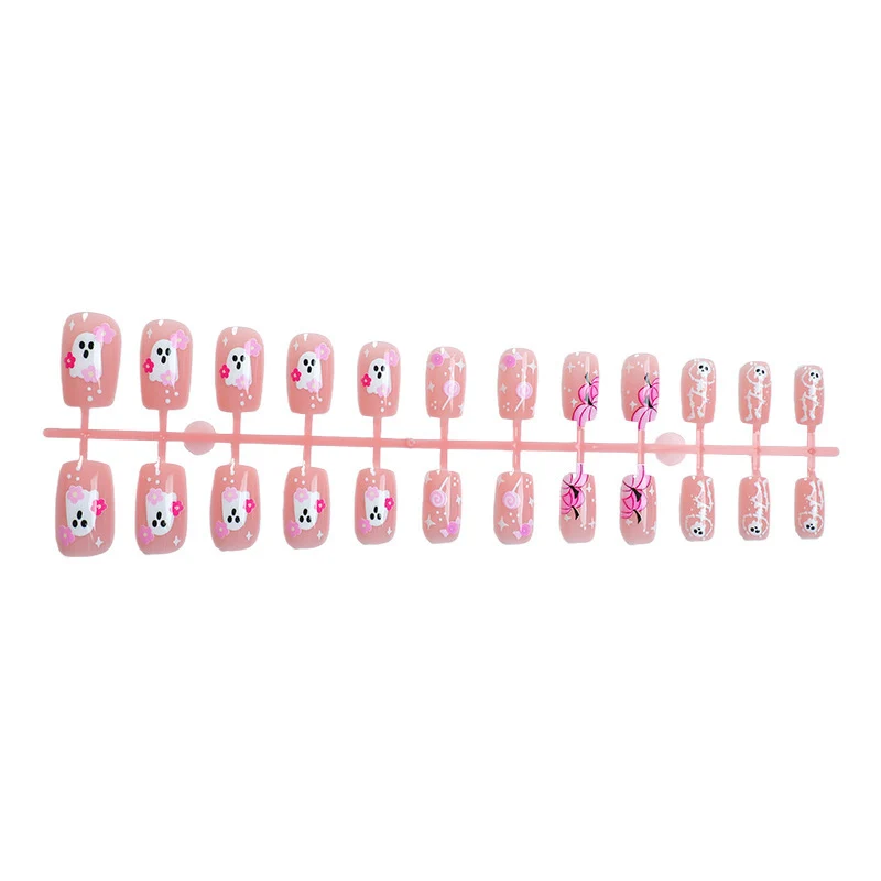 Kunstnagelset mit kreativen Tier- und Blumendesigns Karnz