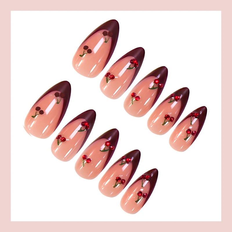 Kunstnagelset mit fruchtigem Kirschdesign Karnz