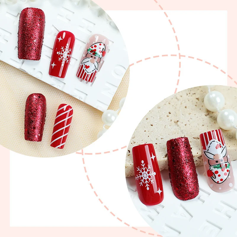 Kunstnagelset mit festlichen Weihnachtsmotiven und Glitzer Karnz