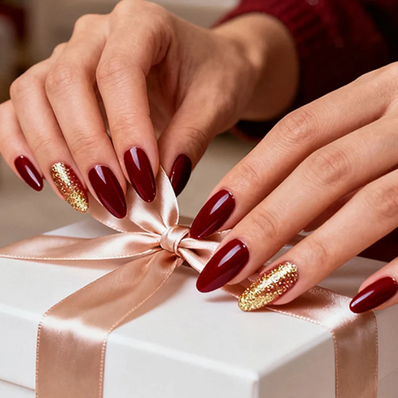 Kunstnagelset mit extravagantem Glitzer- und Klassiker-Design Karnz