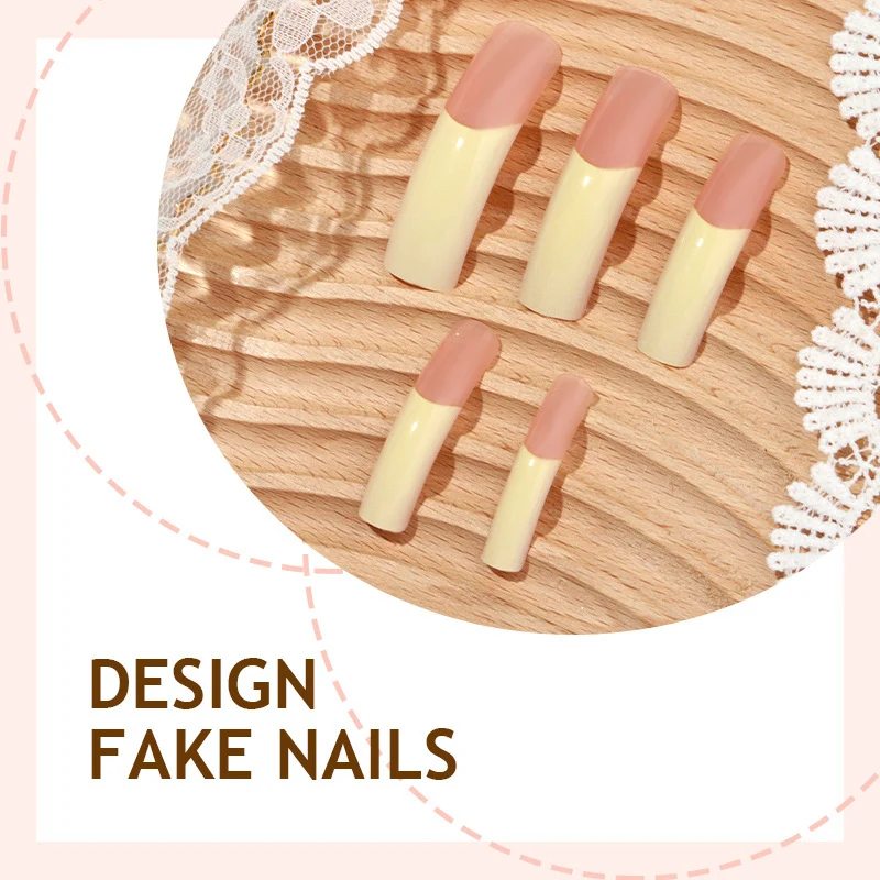 Kunstnagelset mit eleganten französischen Spitzen Karnz